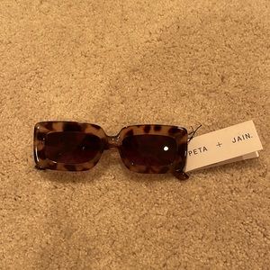 NEW peta and jain sunglasses